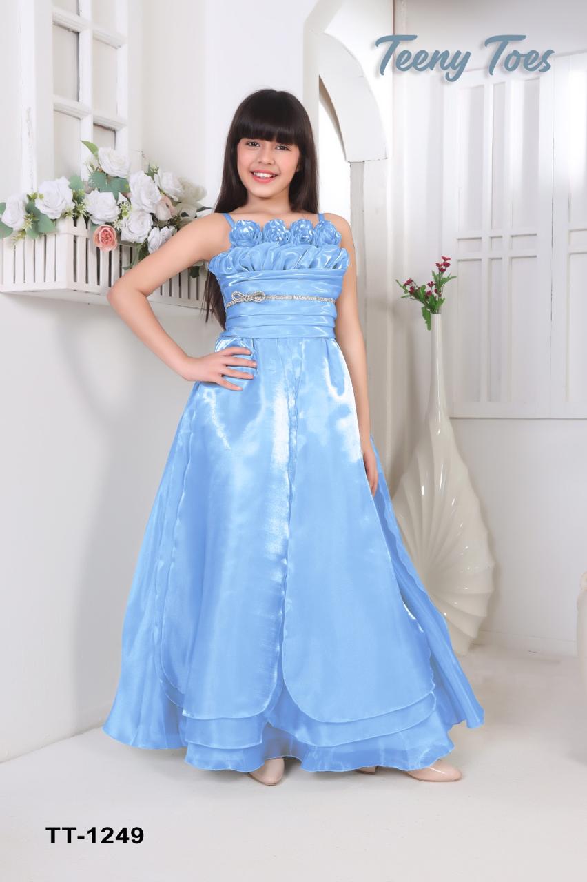 Girls Flower Bouquest Design Party Gown